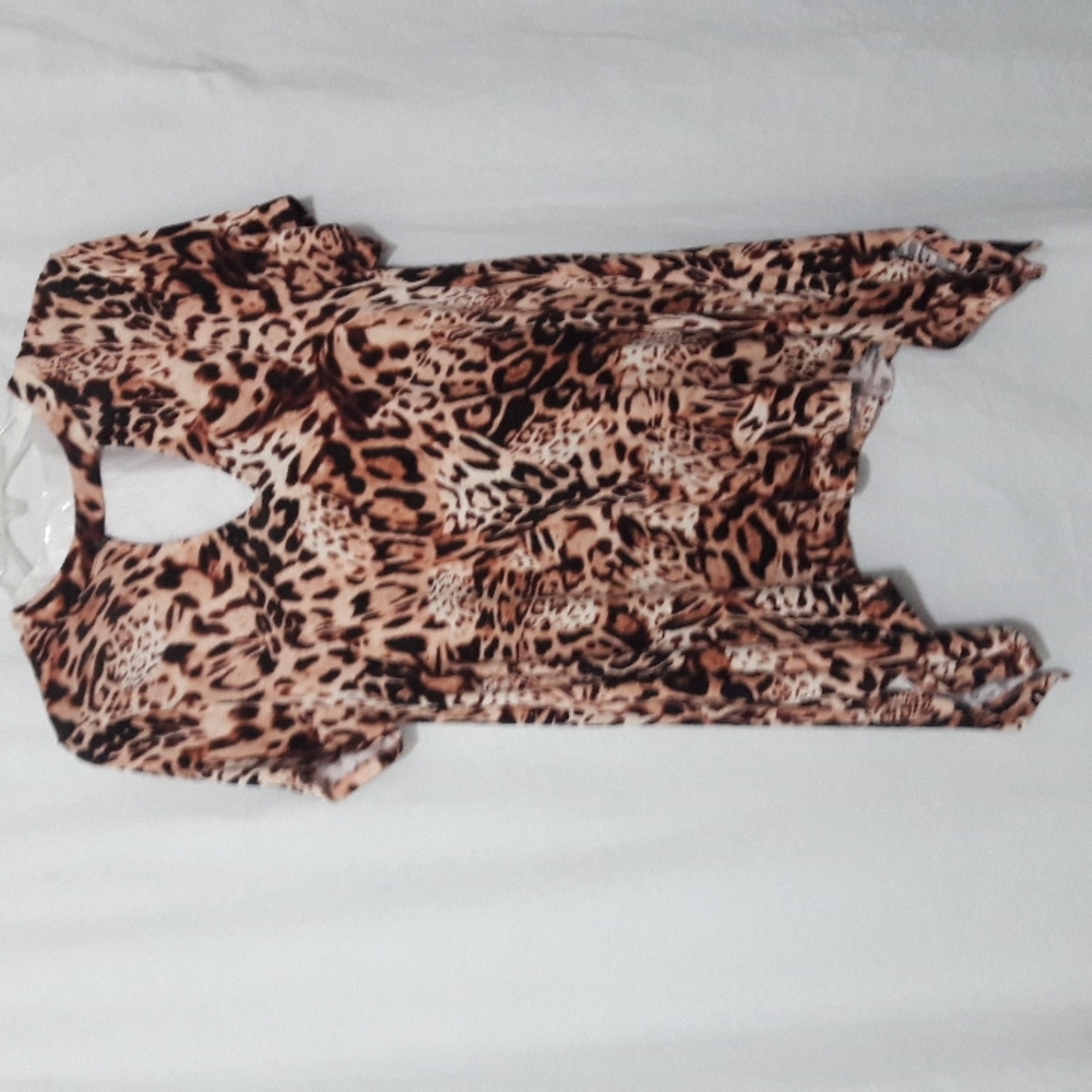 Jennifer Lopez Blouse Animal Print Waterfall Hemline V-neck Size M